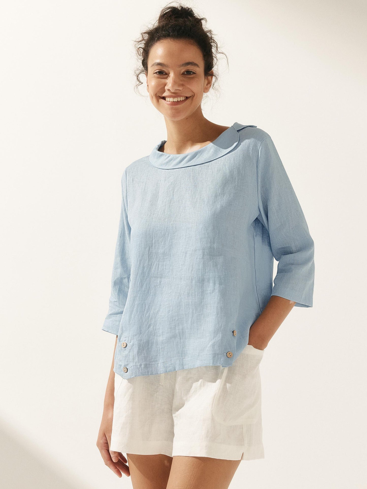 Linen Round Soft-Fold Collar Top LAURA