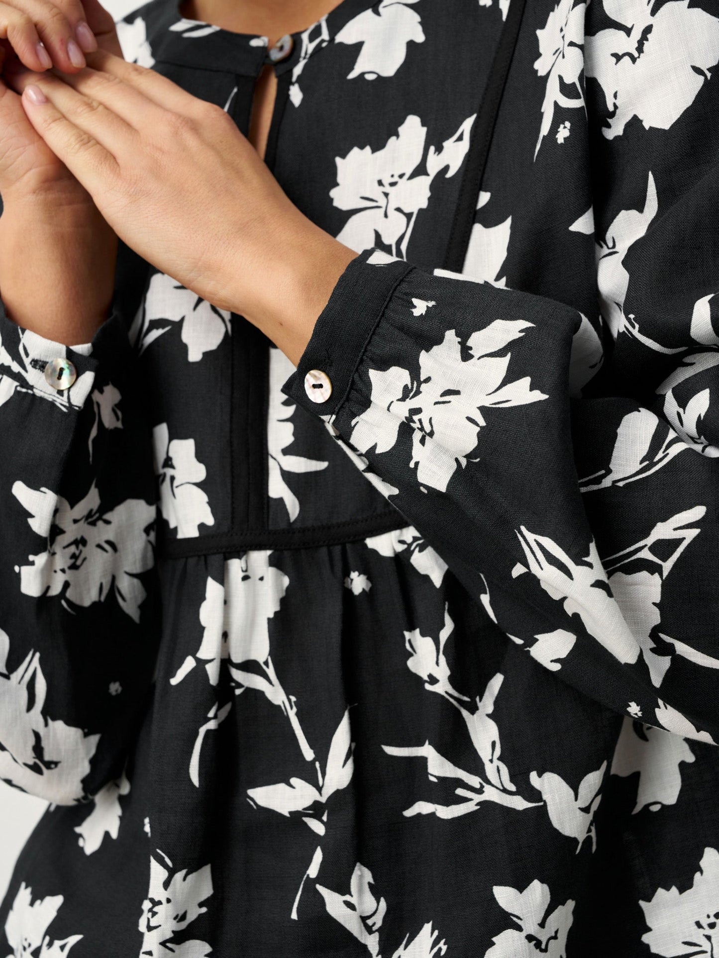 100% Linen Floral Printed Gathered Pullover Top AMIYA