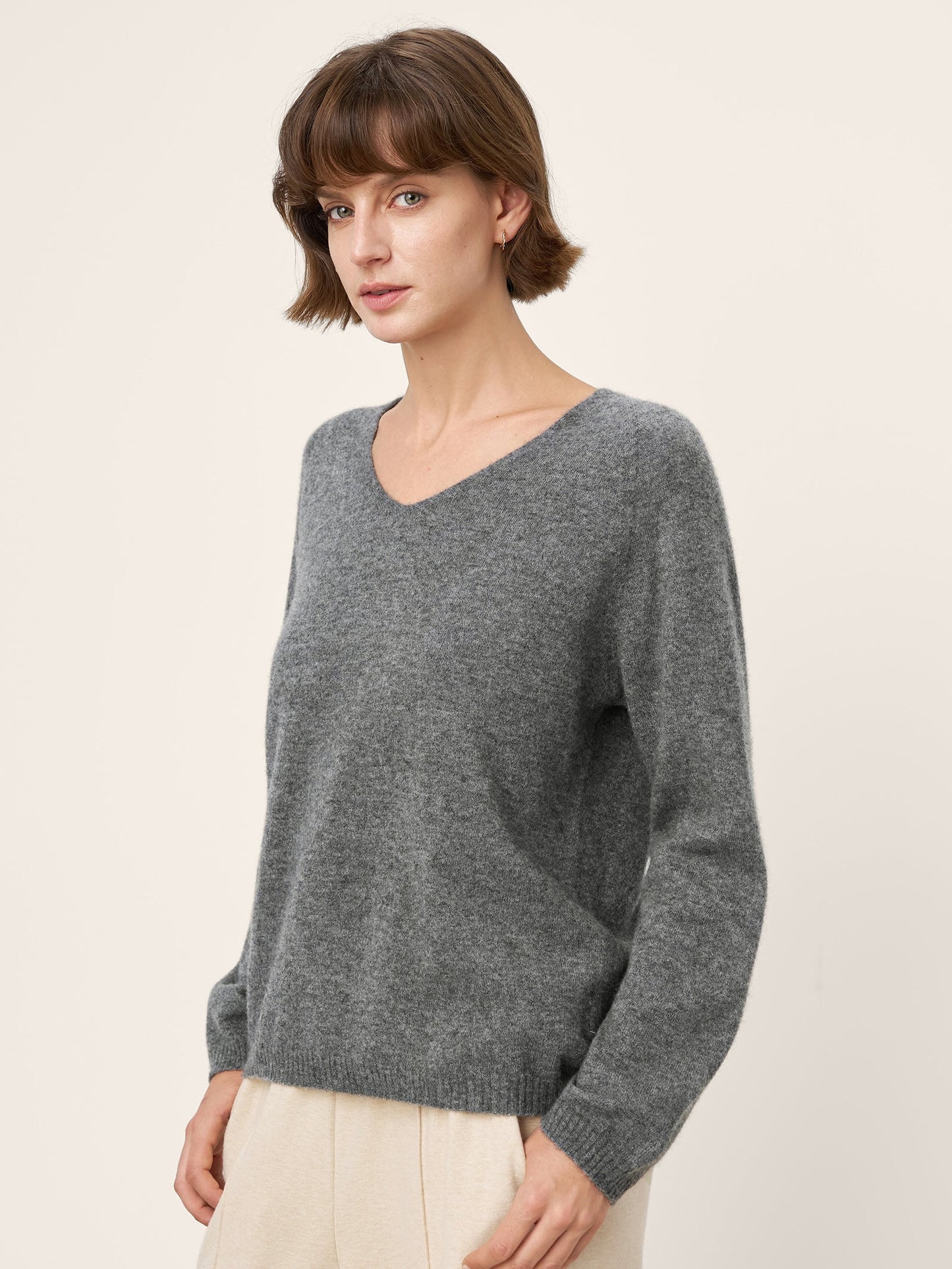 Mongolian Cashmere & Mulberry Silk Seamless Ribbed Trim V-Neck Sweater TESSA