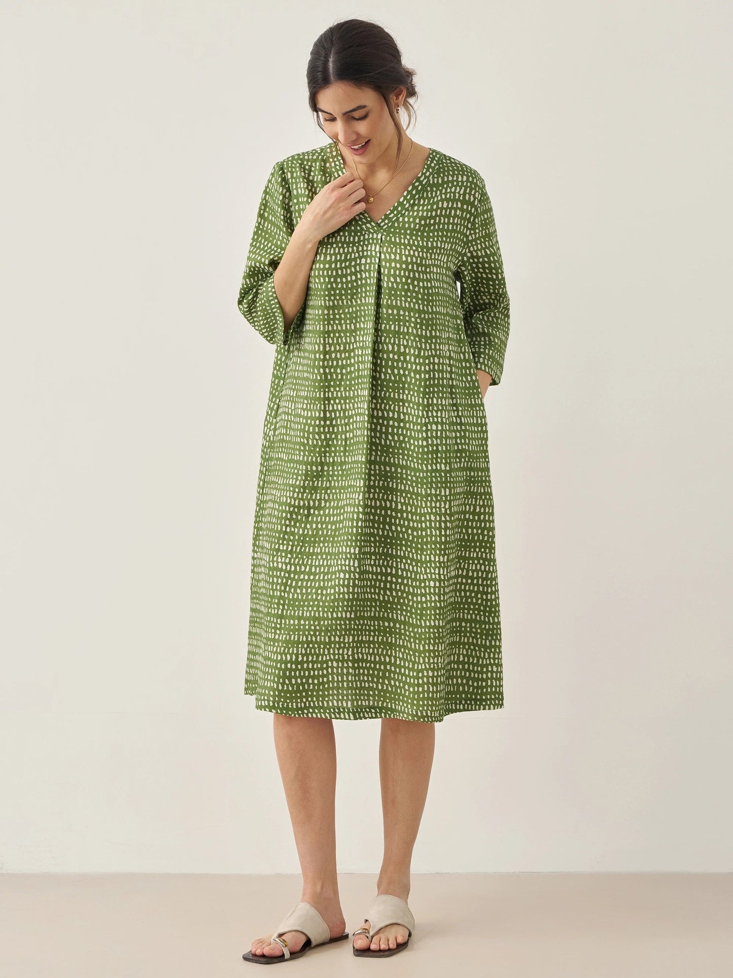 100% Linen V-Neck Dot Mini Dress LIRA