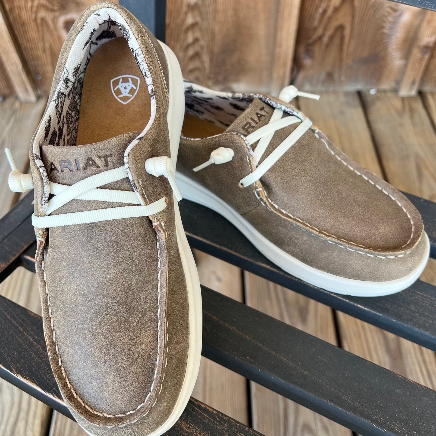 Ariat Women's Hilo Casual Shoes – Brown Bomber Leather